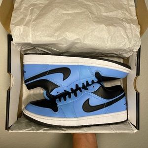 Air Jordan 1 Low 'University Blue Black'